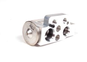 KLİMA GENLEŞME VALFİ VW GOLF5 04- VALEO 1K0820679