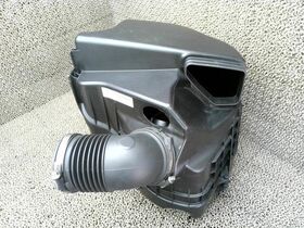 HAVA FİLTRE KUTUSU BMW E90 BTAP 13717567422