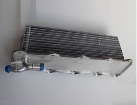 TURBO RADYATÖRÜ VW GOLF7 BTAP 04E145749B